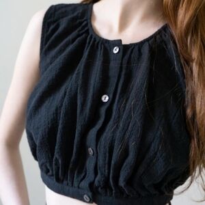 NWOT Ovate Viola Linen Top DARK POMEGRANATE L